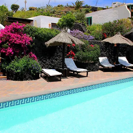 Roco 3 - Grosser Pool, Sauna, Meerblick, Entspannung Fuer 2 Personen